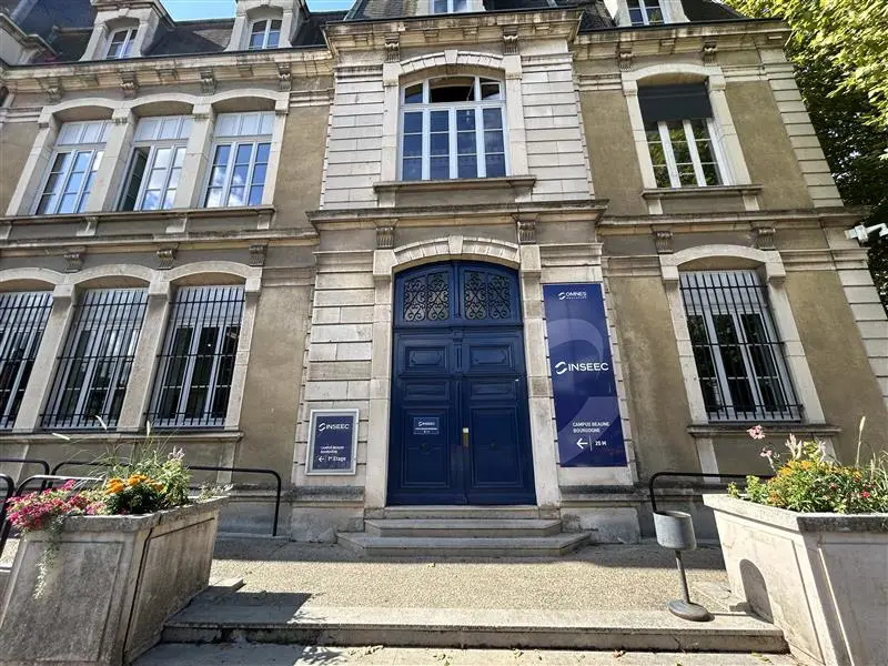 Campus INSEEC {{mpg_ville}}