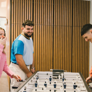 campus-slider-vr-campus-lyon-inseec-etudiants-babyfoot