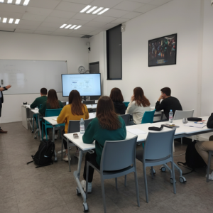 campus-slider-vr-campus-marseille-inseec-cours-professeur