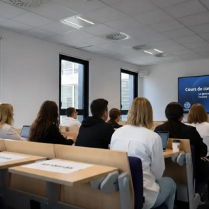 campus-slider-vr-campus-toulouse-inseec-etudiants-cours